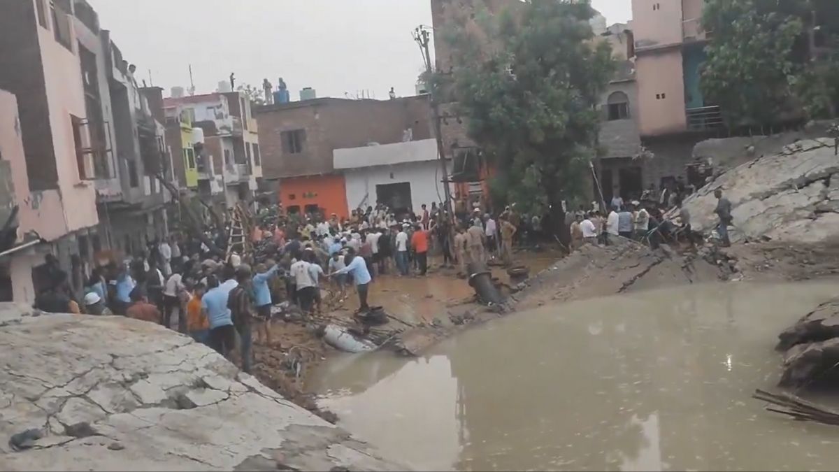 Mathura Water Tank Collapse: 2 Killed, Many Trapped As Overhead ...