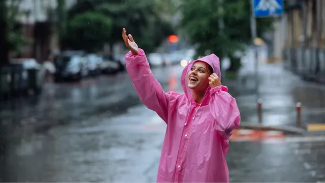 expert-lists-precautions-to-take-after-getting-wet-in-rain-to-avoid-fever-and-other-illnesses