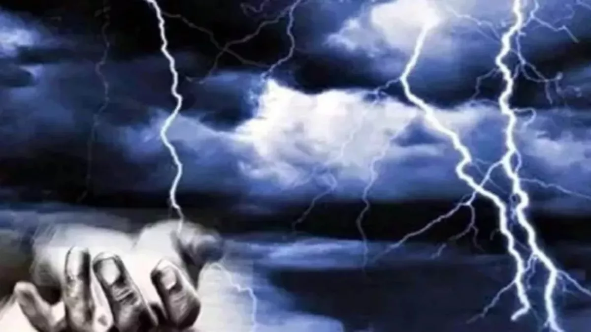 bihar-rains-eight-people-die-eight-others-injured-in-lightning-strike-in-these-districts