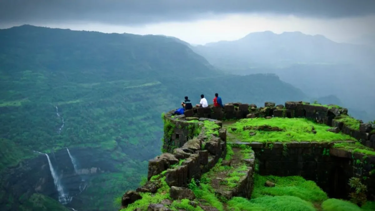 best-monsoon-destinations-to-explore-in-maharashtra-from-alibaug-malshej-ghat-to-igatpuri-and-matheran