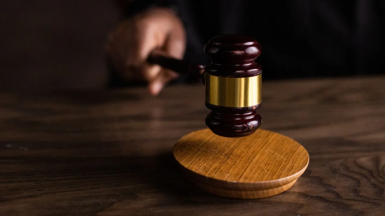 padho-bhai-chief-justices-advice-in-plea-for-lower-cutoff-in-law-test
