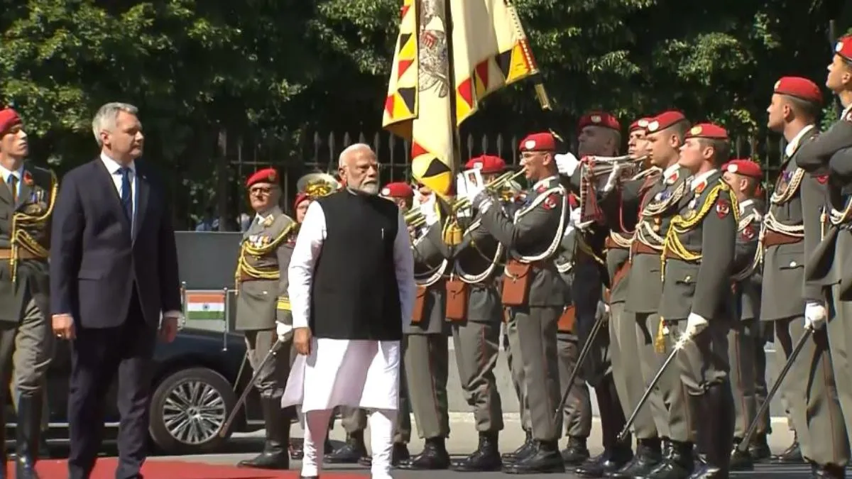 PM Modi Austria Visit: Prime Minister Conferred With Guard Of Honour In ...