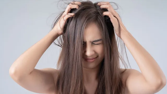 dealing-with-monsoon-frizz-expert-shares-effective-solutions-for-all-hair-types