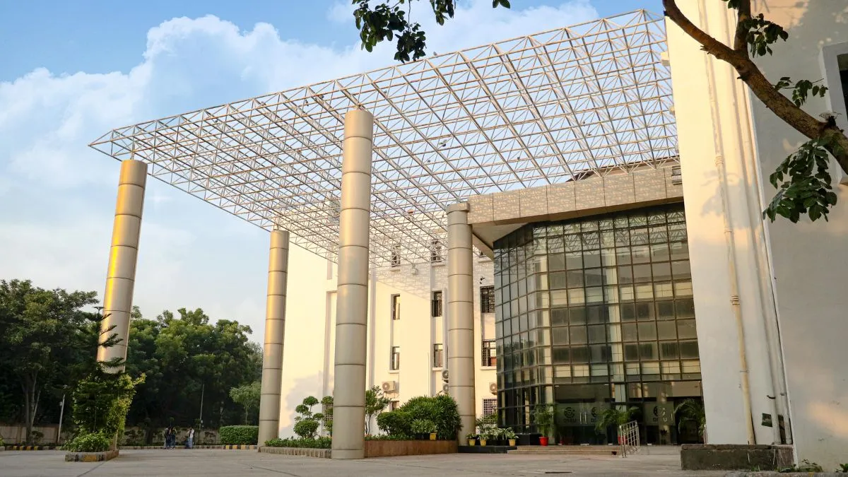 dseu-hikes-fee-for-majority-of-courses-revokes-concessions-for-sc-st-ews-students