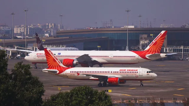 microsoft-outage-tech-glitch-disrupts-check-in-systems-at-mumbai-delhi-airports-indigo-spicejet-akasa-issue-alerts