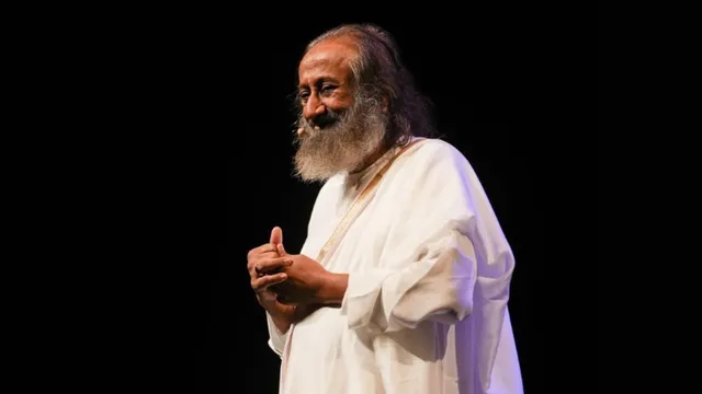 top-20-inspiring-quotes-by-sri-sri-ravi-shankar-gurudev-about-life-dream-and-reality