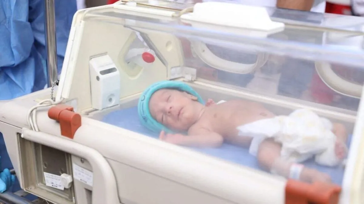 israel-hamas-war-miracle-baby-born-after-pregnant-mother-succumbs-to-injuries-from-missile-strikes-in-gaza