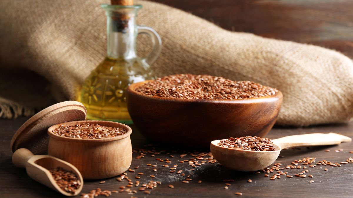 How To Eat Flax Seeds For Weight Loss? 5 Ways To Add It To Your Regular