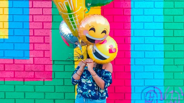 whatsapp-animated-emojis-now-rolling-for-android-beta-users-here-is-how-these-will-improve-chatting-experience