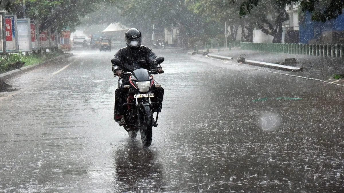 Kolkata Weather Update: Week-Long Rain Likely In City, Yellow Alert ...