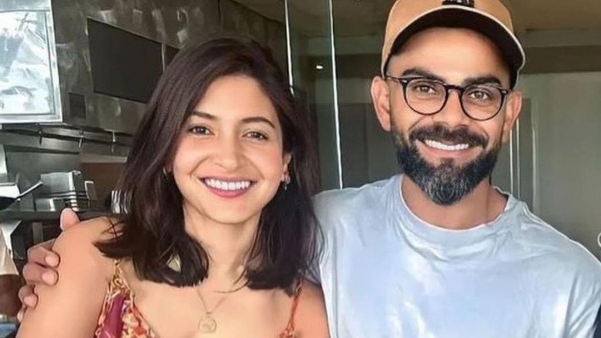 Virat Kohli Holds Anushka Sharma Close In New Viral Photo From London