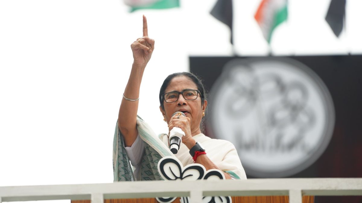 bangladesh-reacts-to-mamata-banerjees-shelter-to-helpless-offer
