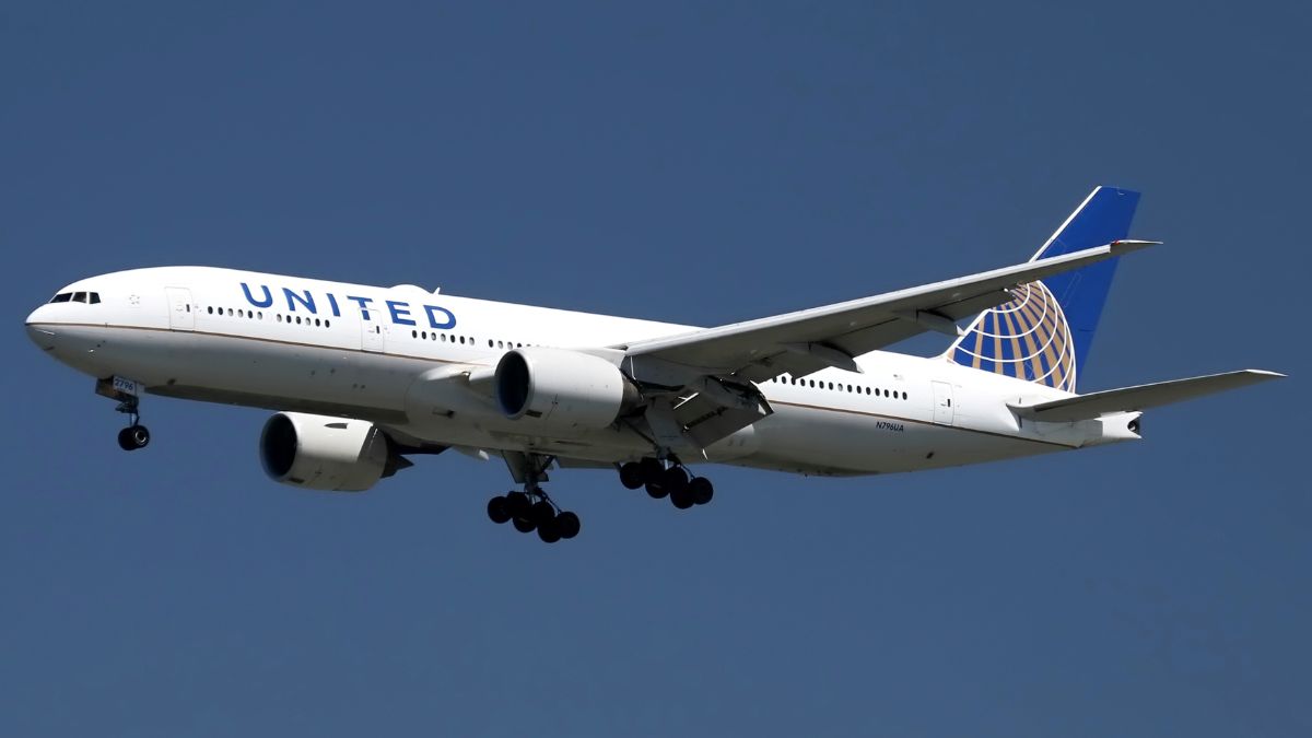 United Airlines Flight Diverted Mid-Air After 'Biohazard' Causes Panic ...