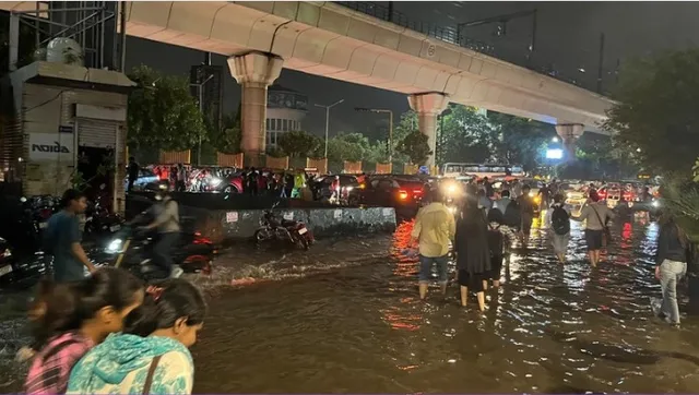 delhincr-rain-lg-vk-saxena-cautions-officers-to-remain-alert-as-heavy-downpour-lashes-national-capital