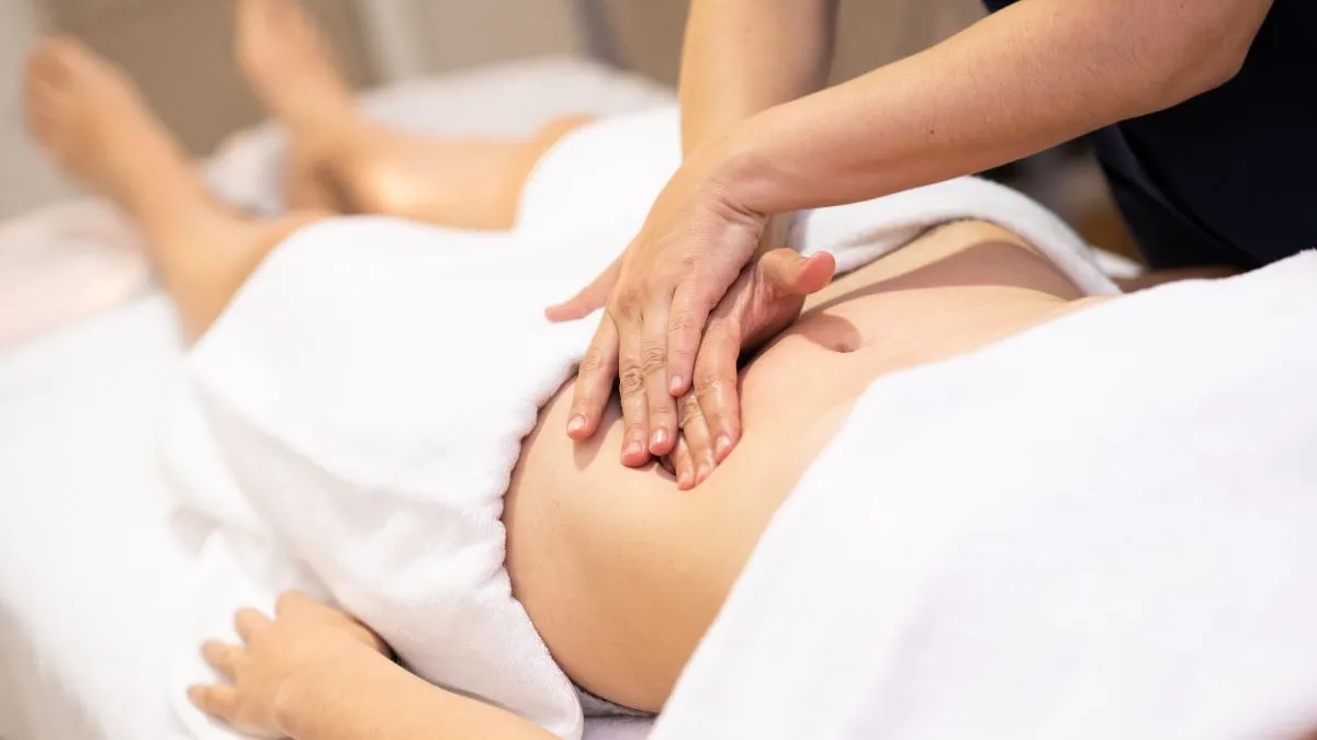 5-amazing-benefits-of-massaging-oil-on-belly-button-for-good-digestion-gut-and-heart-health