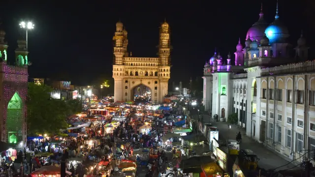 telangana-all-establishments-except-liquor-shops-allowed-to-remain-open-till-1-am-in-hyderabad-revanth-reddy