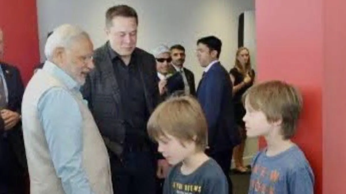 pm-modis-old-photo-with-elon-musk-is-internets-new-sensation-how-tesla-owner-reacted-see-pic-here