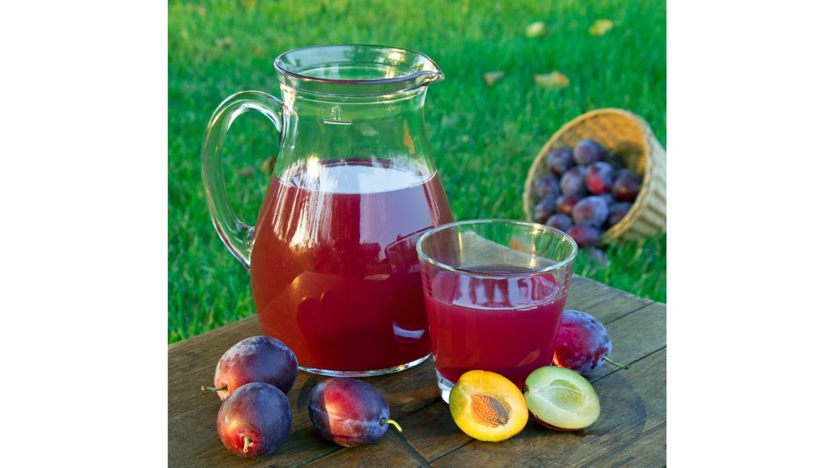 5 Benefits Of Drinking Prune Juice To Get Relief From Constipation And ...