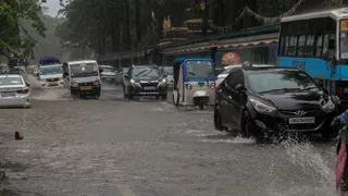Pune Rain Today: Rivers Overflow, Several Areas Flooded After Heavy Rain; Residents Relocated, Army Deployed
