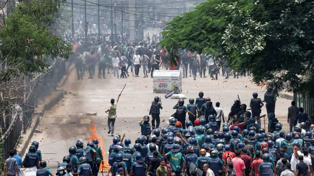 bangladesh-news-at-least-300-killed-in-renewed-violence-govt-imposes-curfew-and-cuts-internet-indians-advised-to-exercise-caution-updates