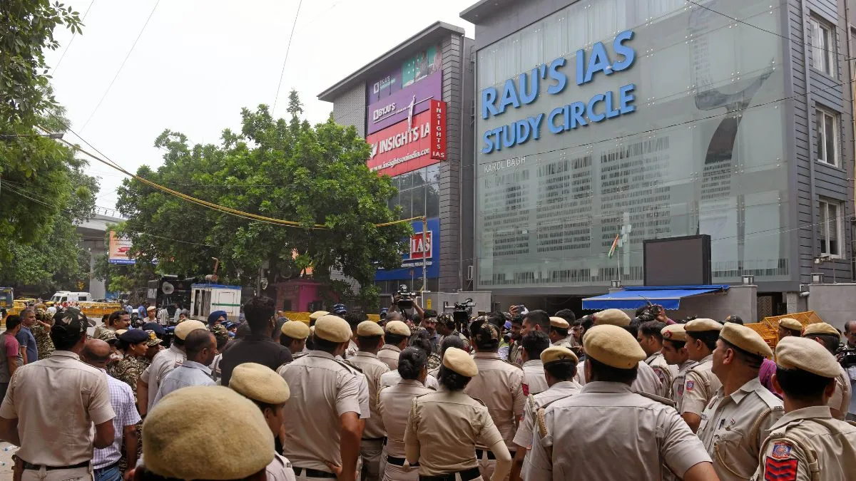 magisterial-probe-finds-mcd-and-fire-department-at-fault-in-delhi-coaching-centre-flooding-incident