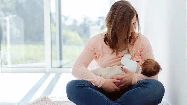 expert-suggests-foods-to-eat-and-avoid-during-breastfeeding-for-new-mothers