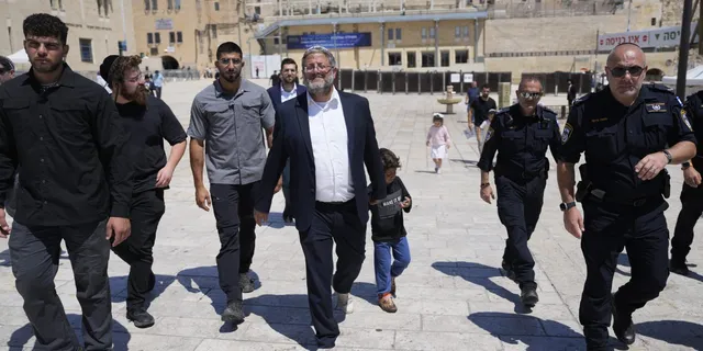 alaqsa-mosque-stormed-by-israeli-ministerled-jewish-mob-sparks-global-outrage