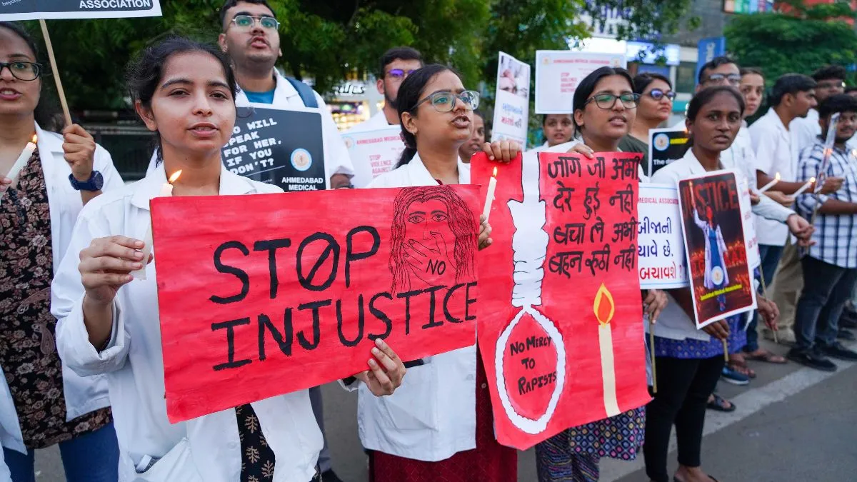 kolkata-doctor-rape-murder-aiims-delhi-doctors-to-provide-free-opd-outside-health-ministry-from-august-19-bengal-governor-calls-emergency-meet-latest-updates