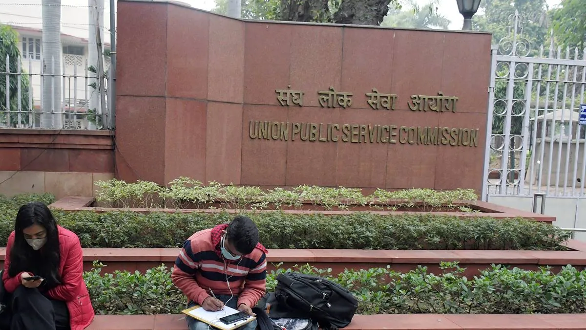 union-minister-writes-to-upsc-chairman-seeking-withdrawal-of-lateral-entry-advertisement