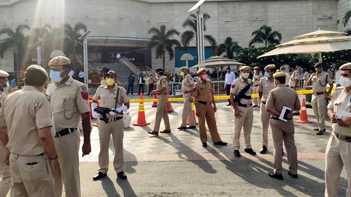 delhi-hospitals-malls-bomb-threat-disposal-ambience-dlf-pacific-mall-updates