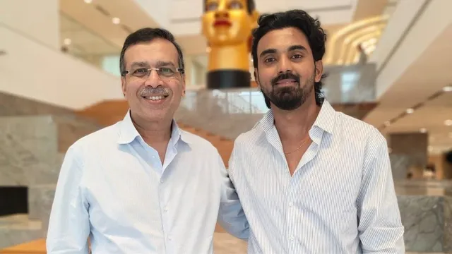 kl-rahul-meets-lsg-owner-sanjiv-goenka-amid-ipl-retention-buildup-captain-likely-to-be-retained-report