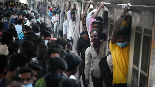 mumbai-local-suburban-trains-services-to-witness-mega-blocks-during-35-day-period-for-goregaon-kandivali-6th-line-work