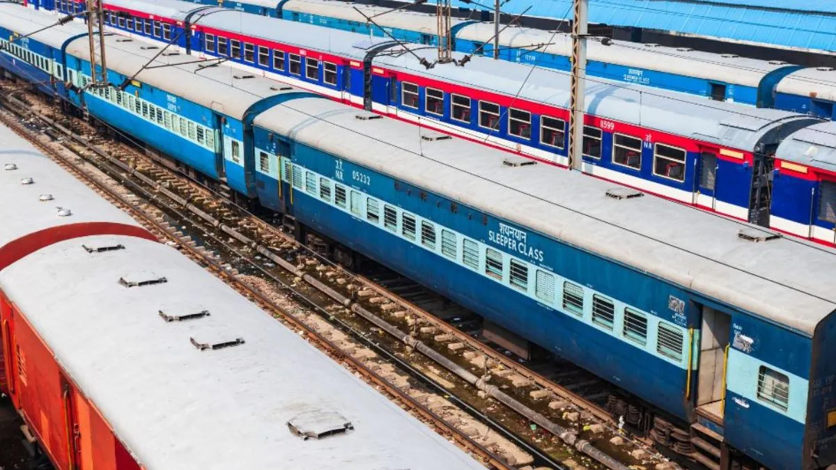 train-cancelled-list-august-29-30-new-delhi-mumbai-rajdhani-express-12952-sarai-rohilla-bandra-terminal-22950-haridwar-bandra-terminus-22918-gujarat-rain