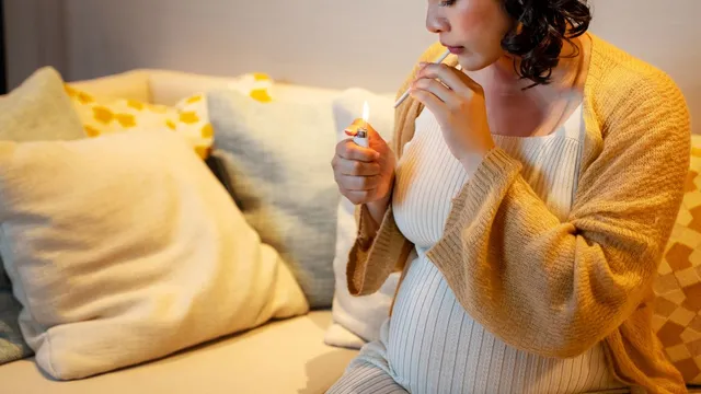 smoking-during-pregnancy-how-smoking-affects-health-of-expecting-mother-and-unborn-child