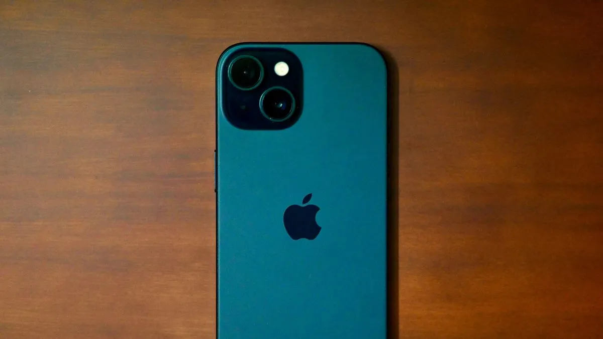 apple-iphone-15-price-on-flipkart-drops-to-rs-63000-bank-offers-exchange-cashback-deal-should-you-buy-iphone-15-in-2024