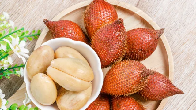5-impeccable-health-benefits-of-eating-snake-fruit-everyday