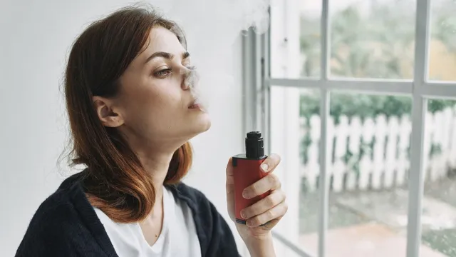 smoking-in-women-why-does-it-harm-them-more-know-from-expert