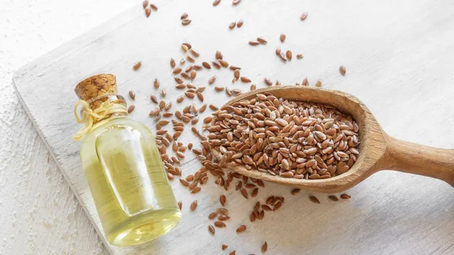 have-you-tried-flaxseed-oil-for-your-skin-check-these-amazing-benefits-of-using-it-every-night