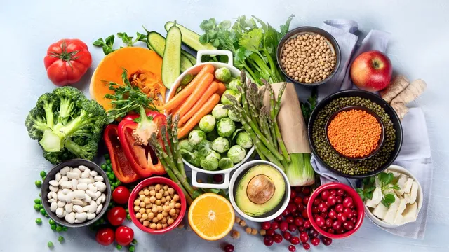 how-to-balance-proteins-carbs-and-fats-in-your-daily-meals-know-from-expert