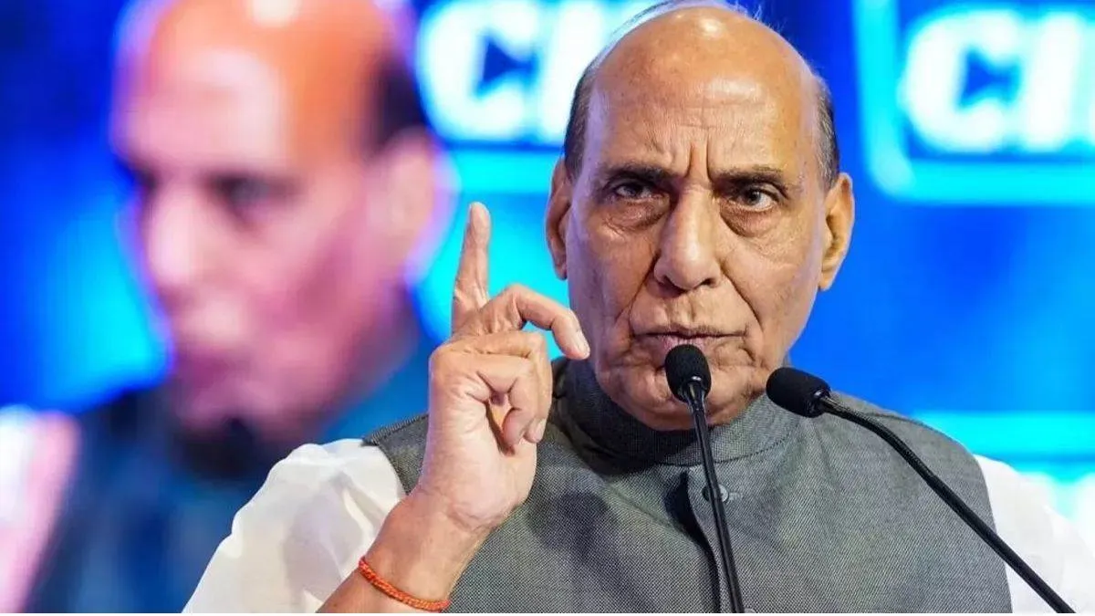 rajnath-singh-slams-omar-abdullah-over-remarks-on-afzal-gurus-execution-asks-should-he-have-been-garlanded