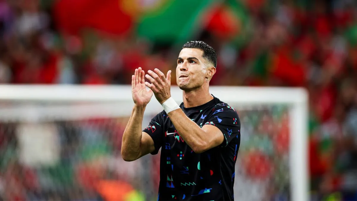cristiano-ronaldo-becomes-first-person-to-reach-one-billion-social-media-followers-says-weve-made-history