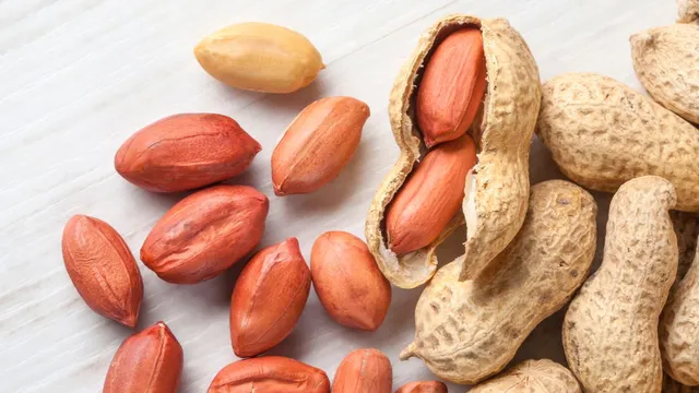 5-unknown-benefits-of-eating-peanuts-as-evening-snack-for-healthy-heart-and-weight-loss