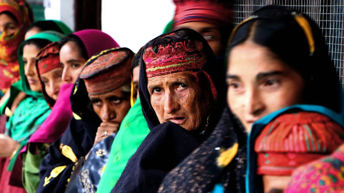jk-assembly-polls-phase-1-voting-pdp-nc-jk-independent-candidates-bijbehara-seat-iltija-mufti-shagun-parihar-kishtwar-seat