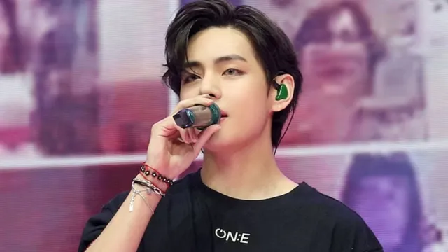 bts-v-aka-kim-taehyung-latest-military-photo-delights-armys-best-chuseok-gift