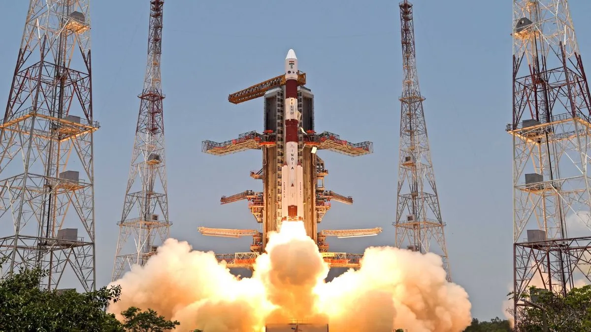 chandrayaan-4-venus-mission-expansion-of-ganganyaan-approved-by-centre-india-ambitious-space-projects-isro-latest-updates