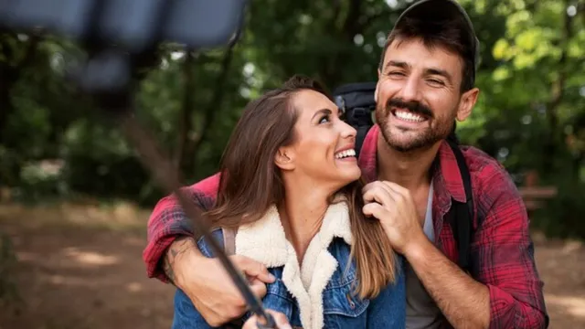 top-5-zodiac-sign-women-who-prioritise-their-partners-needs-over-their-own