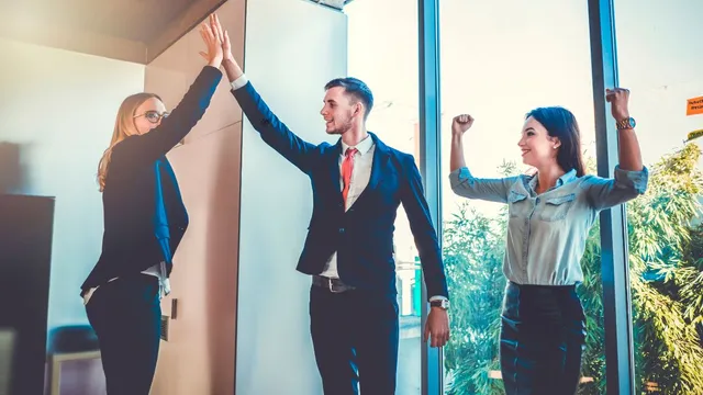 powerful-lessons-5-game-changing-habits-of-influential-people-you-must-learn