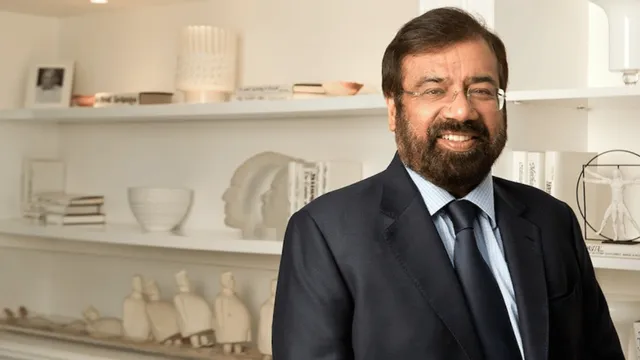billionaire-harsh-goenka-x-post-on-saving-rs-600-a-day-fails-to-relate-with-netizens-advice-practicality-in-question