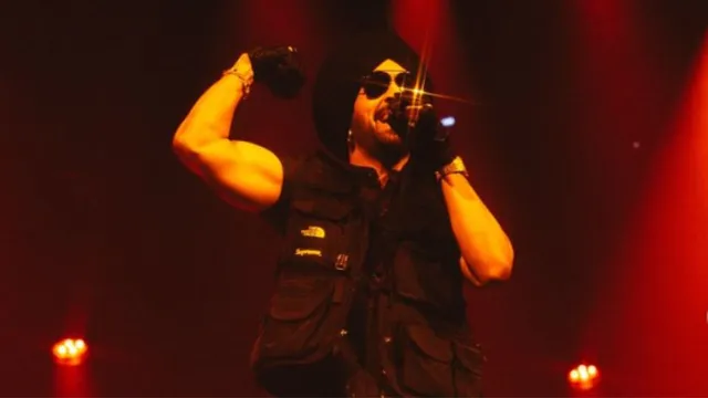 diljit-dosanjh-hit-by-a-phone-during-concert-singer-wins-hearts-with-humble-response-watch
