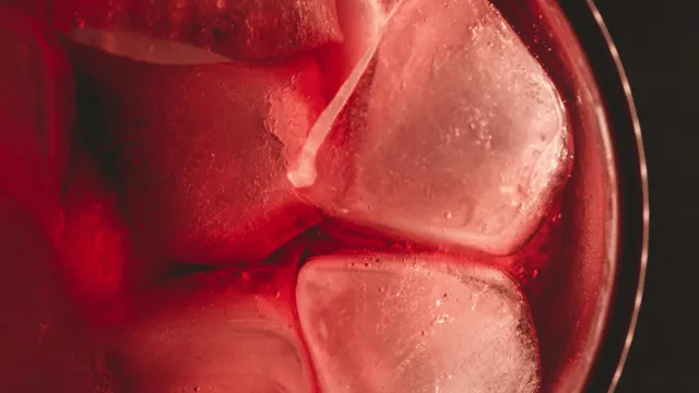 viral-video-showing-true-hygiene-behind-ice-machines-leaves-netizens-reconsidering-their-drink-choices